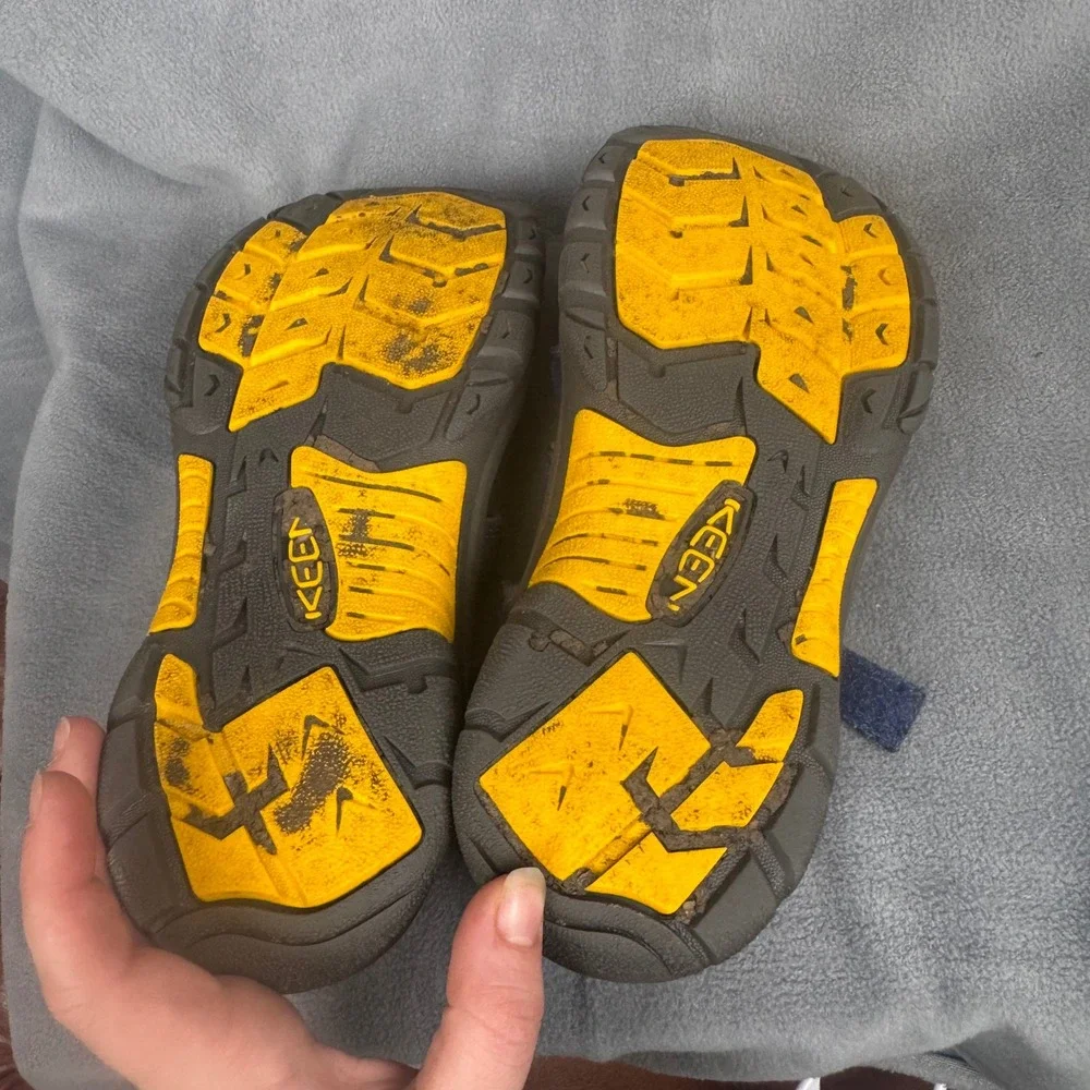 Keen Newport H2 Blue Yellow‎ Waterproof Hiking Sandals Mens 6 Womens 8 1009962